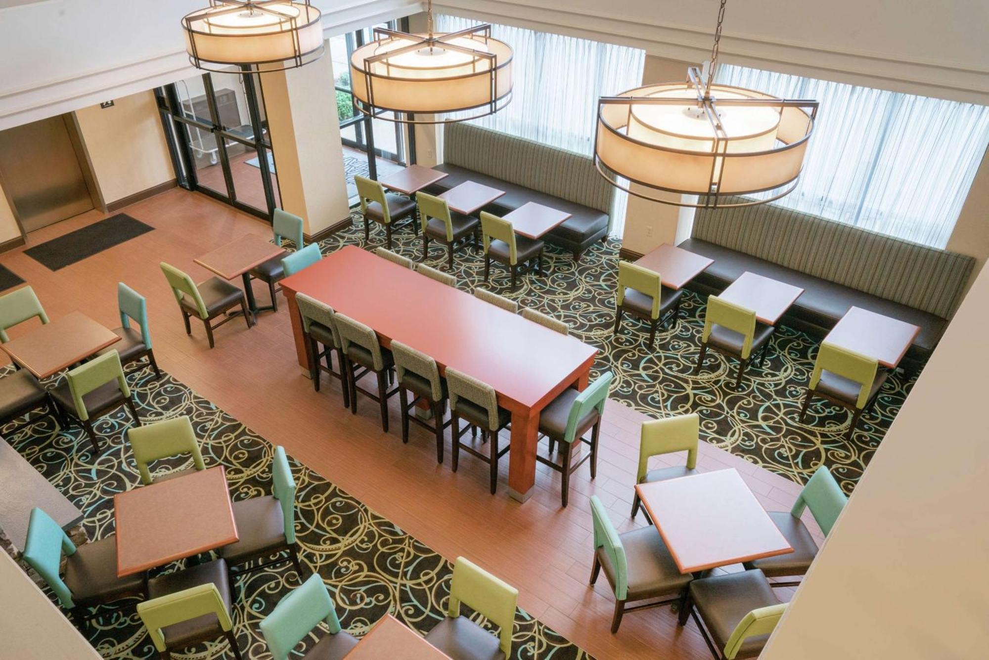 Hotel Hampton & Valley Forge/oaks 3*