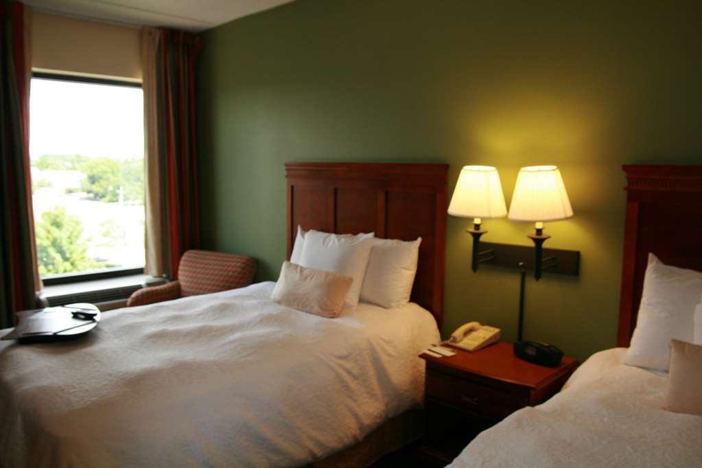 Hotel Hampton & Valley Forge/oaks 3*