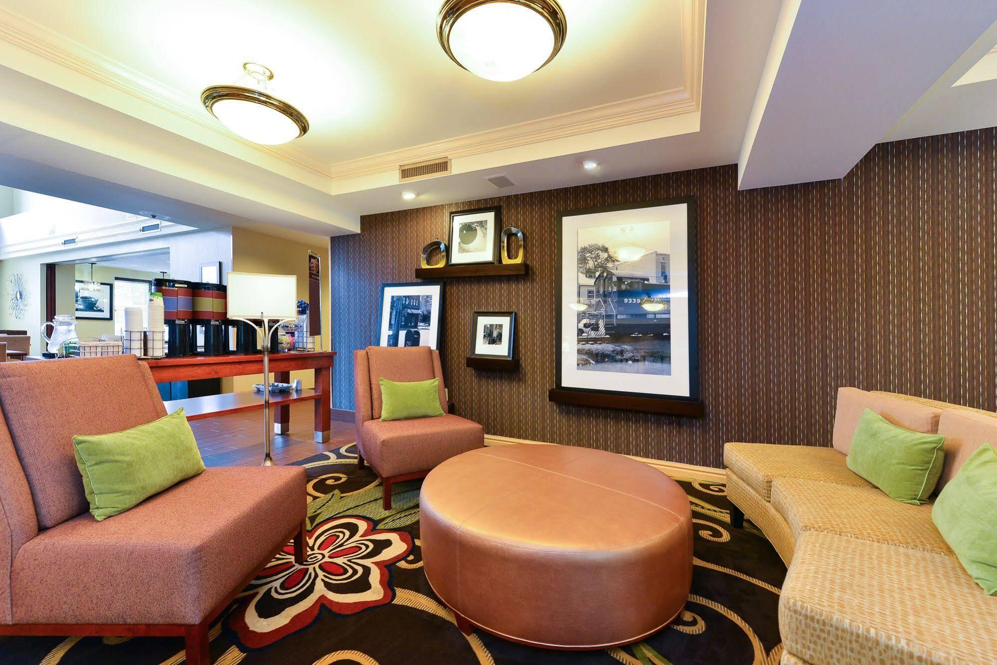 Hotel Hampton & Valley Forge/oaks