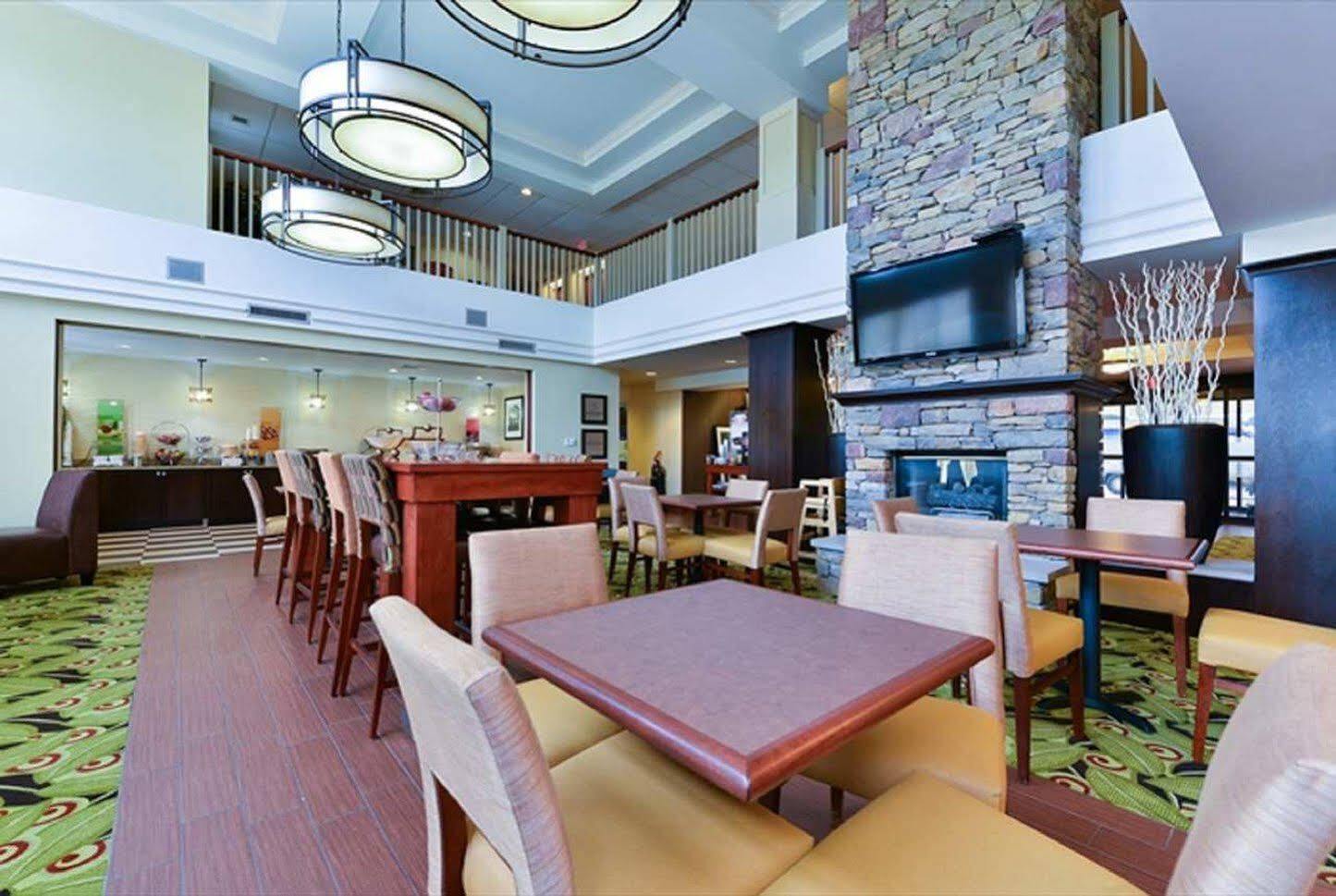 Hampton & Valley Forge/oaks Hotel Phoenixville